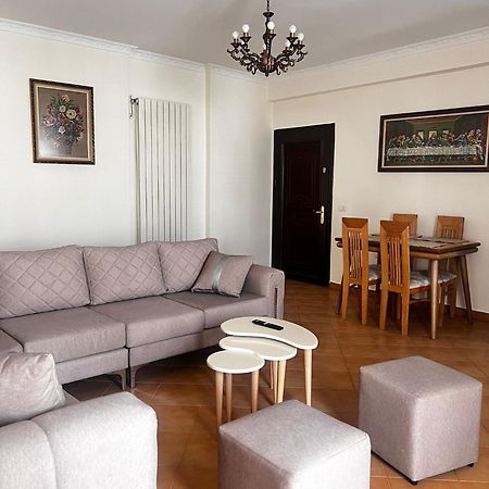 Lu Apartament Vlorë Exteriör bild