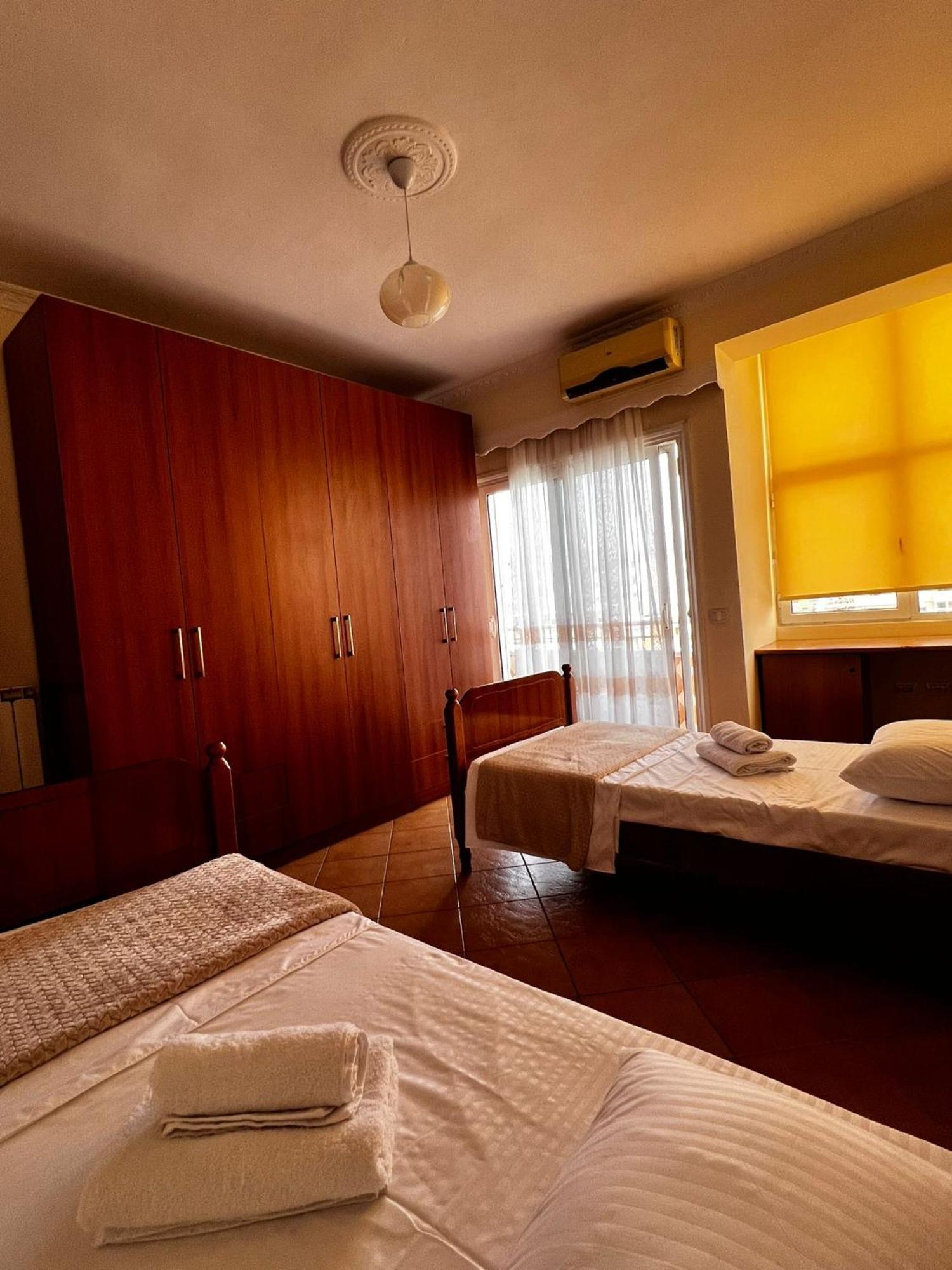 Lu Apartament Vlorë Exteriör bild
